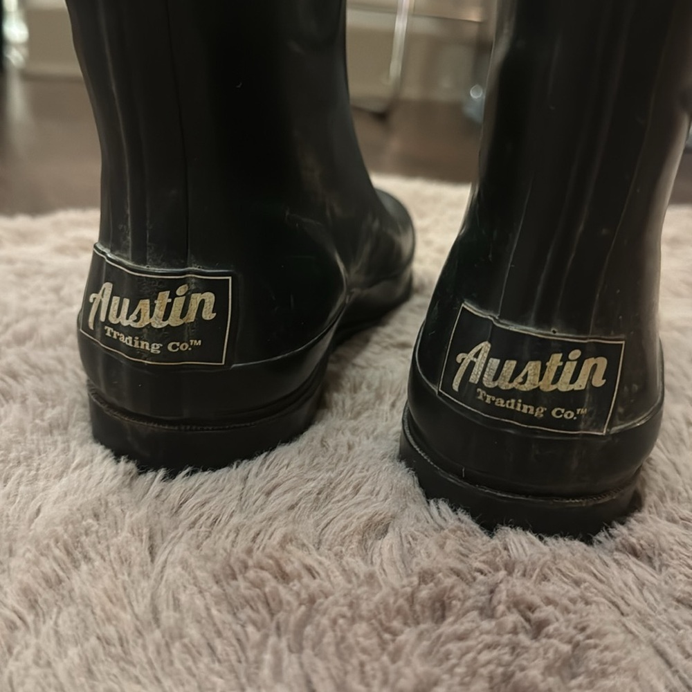 Austin Trading Company black rain boots tall black rubber boots women’s size 7​ - Picture 4 of 13